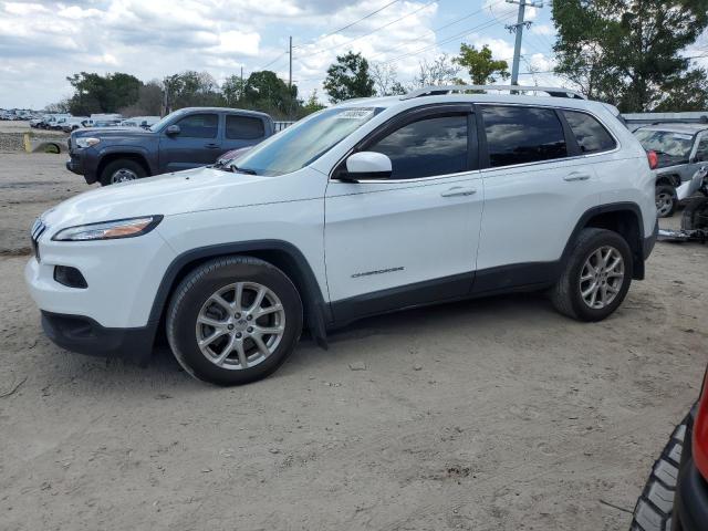 2016 Jeep Cherokee Latitude VIN: 1C4PJLCBXGW272931 Lot: 57608094