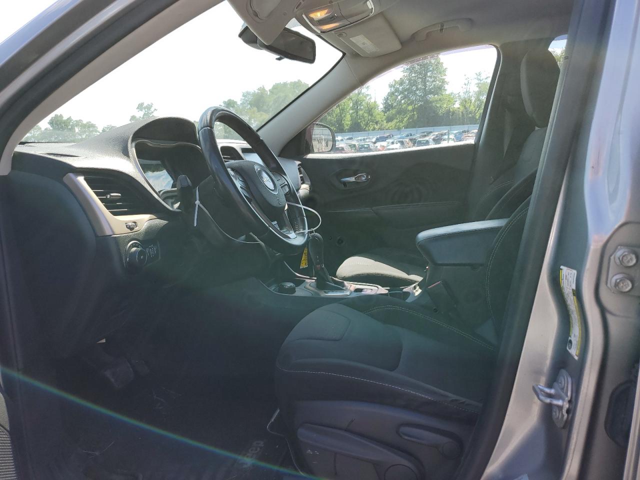 1C4PJMCS6FW523593 2015 Jeep Cherokee Latitude