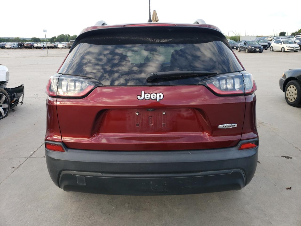 1C4PJLLB7KD204297 2019 Jeep Cherokee Latitude Plus