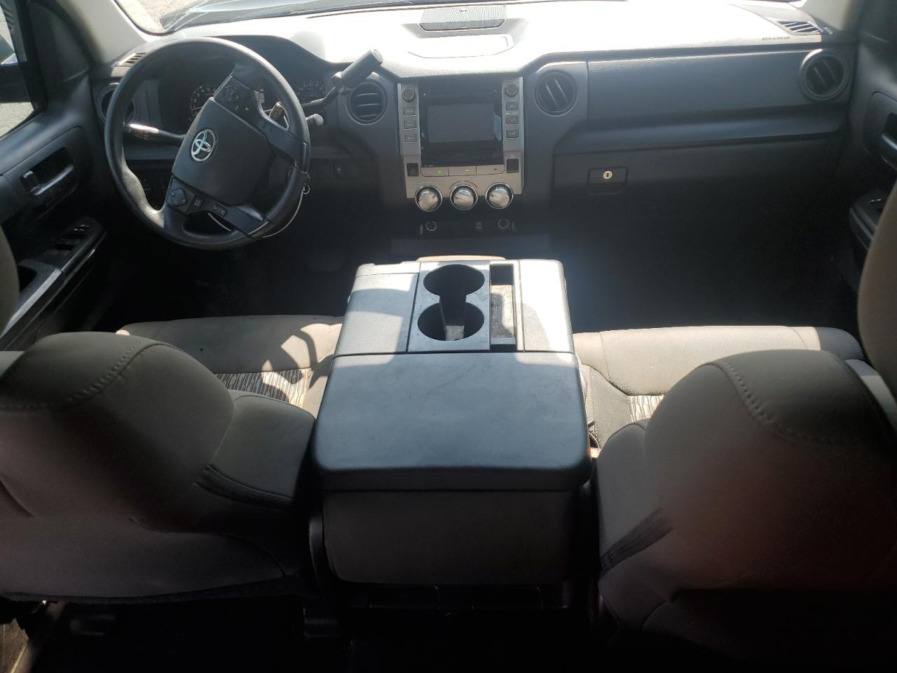 5TFRM5F17JX129466 2018 Toyota Tundra Double Cab Sr/Sr5