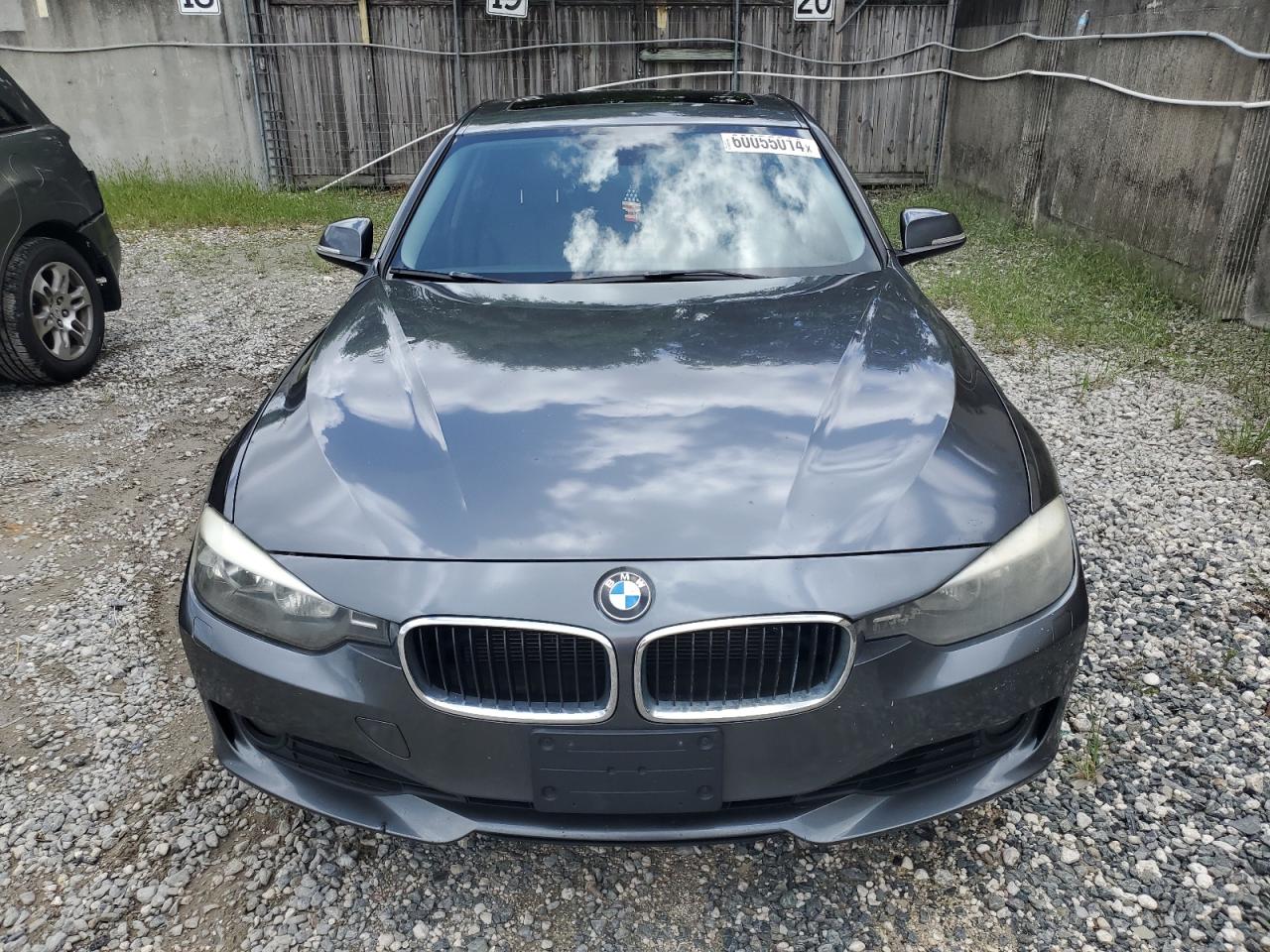 2014 BMW 328 Xi Sulev vin: WBA3B5G50ENS10188