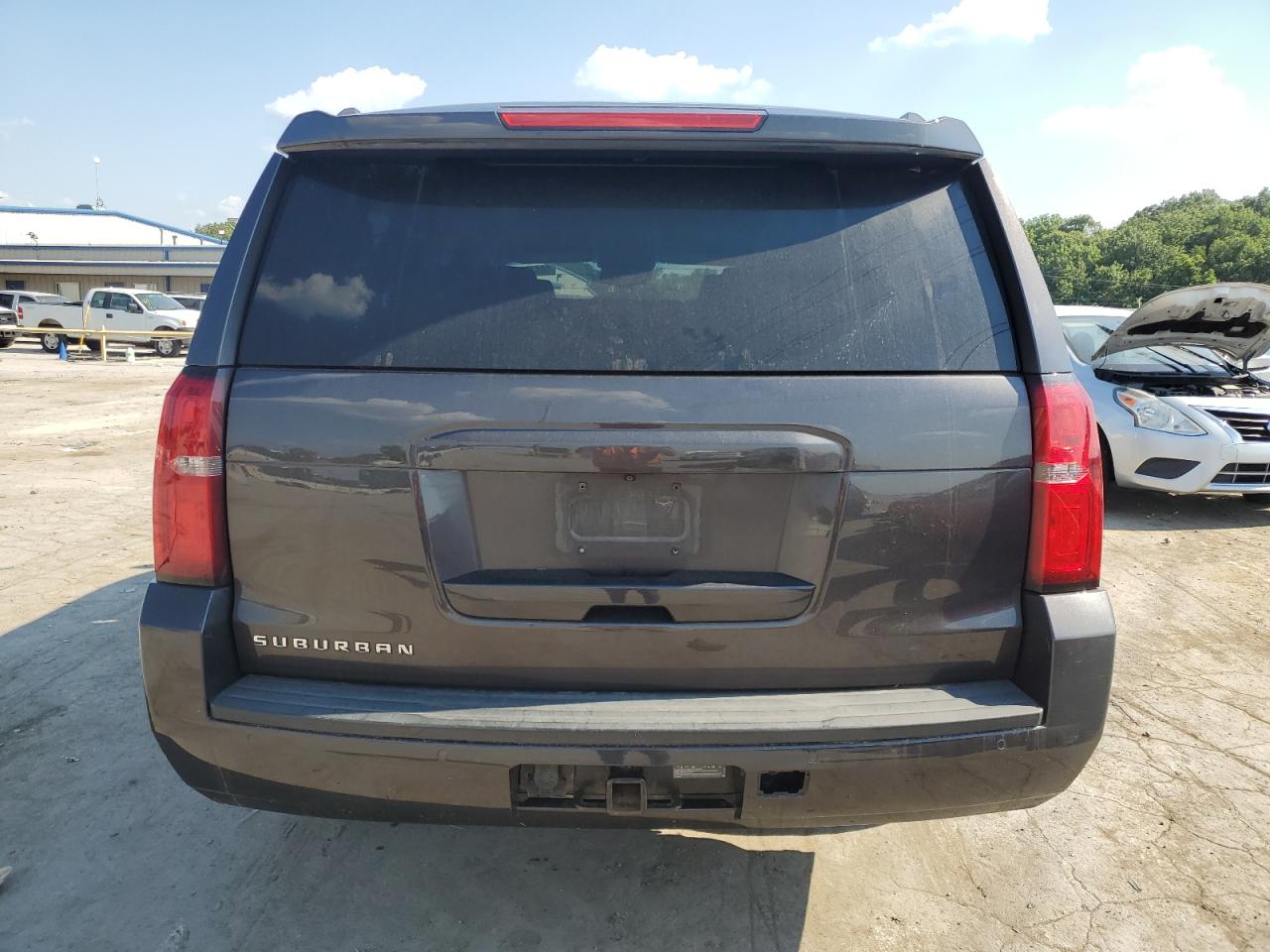 1GNSKHKC6JR113271 2018 Chevrolet Suburban K1500 Lt