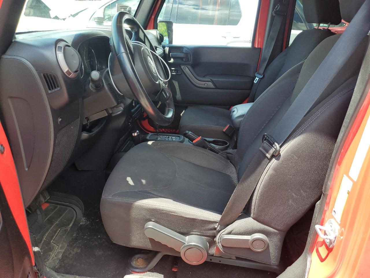 1C4HJWDG3DL623143 2013 Jeep Wrangler Unlimited Sport