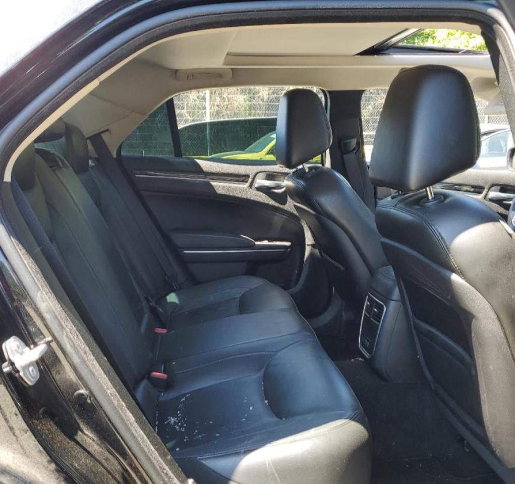 2C3CCARGXGH217107 2016 Chrysler 300 Limited