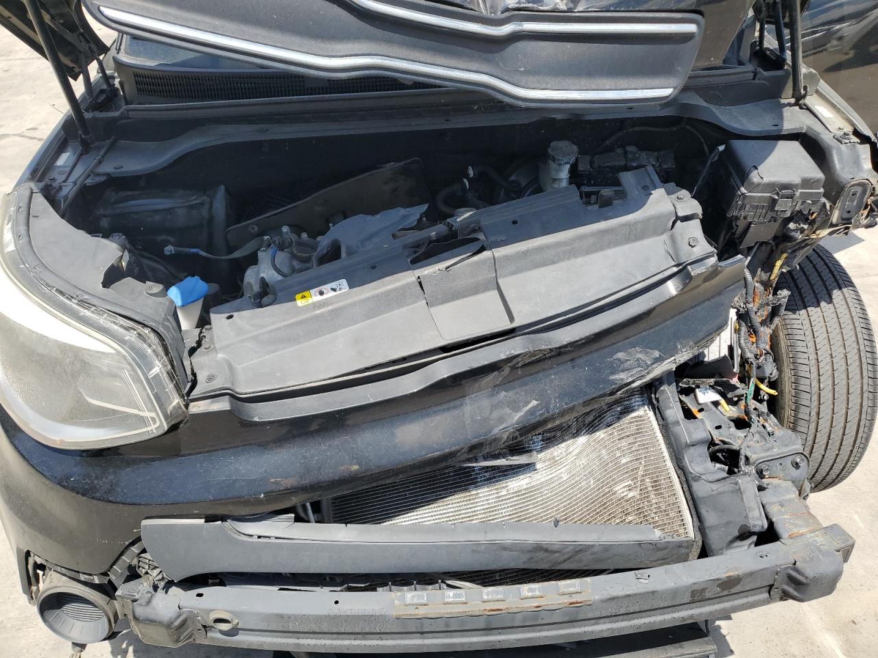 KNDJN2A20J7576410 2018 Kia Soul