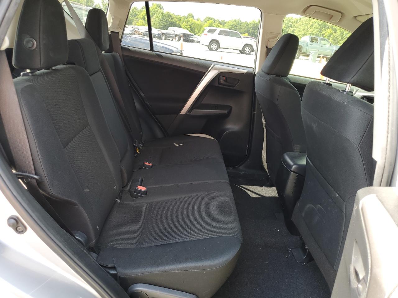 JTMBFREV9JJ246556 TOYOTA RAV4 2018