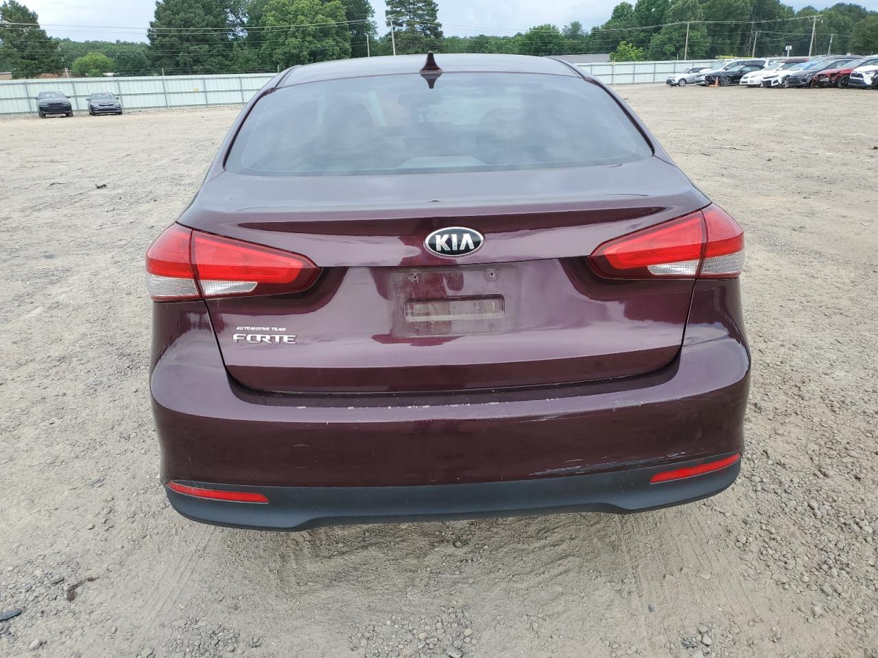 3KPFK4A71HE011440 2017 Kia Forte Lx
