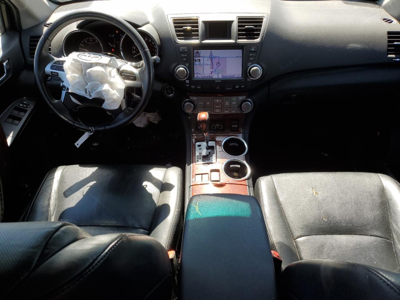 5TDDK3EH0BS084722 2011 Toyota Highlander Limited