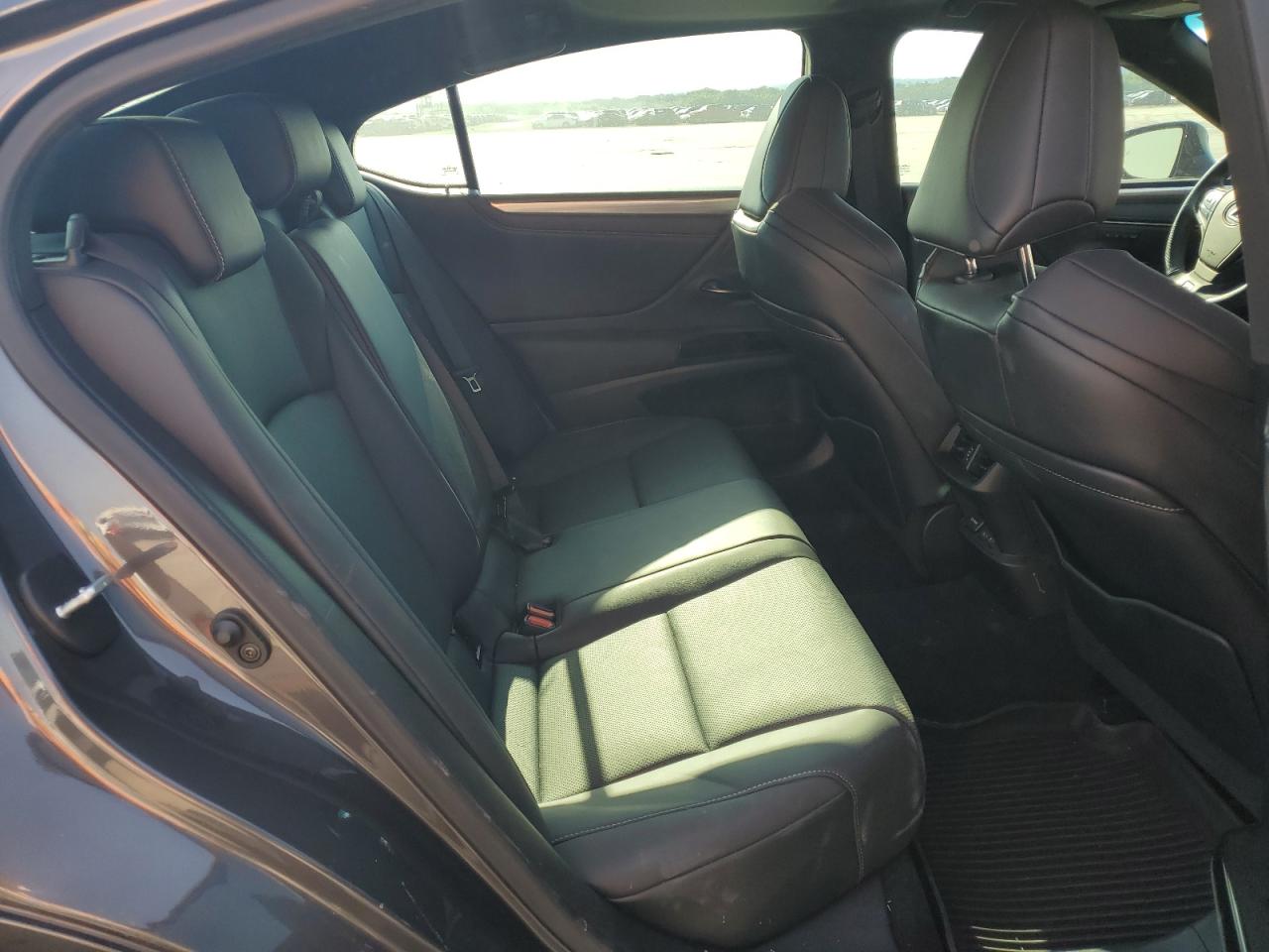 58AGZ1B1XNU114835 2022 Lexus Es 350 Base