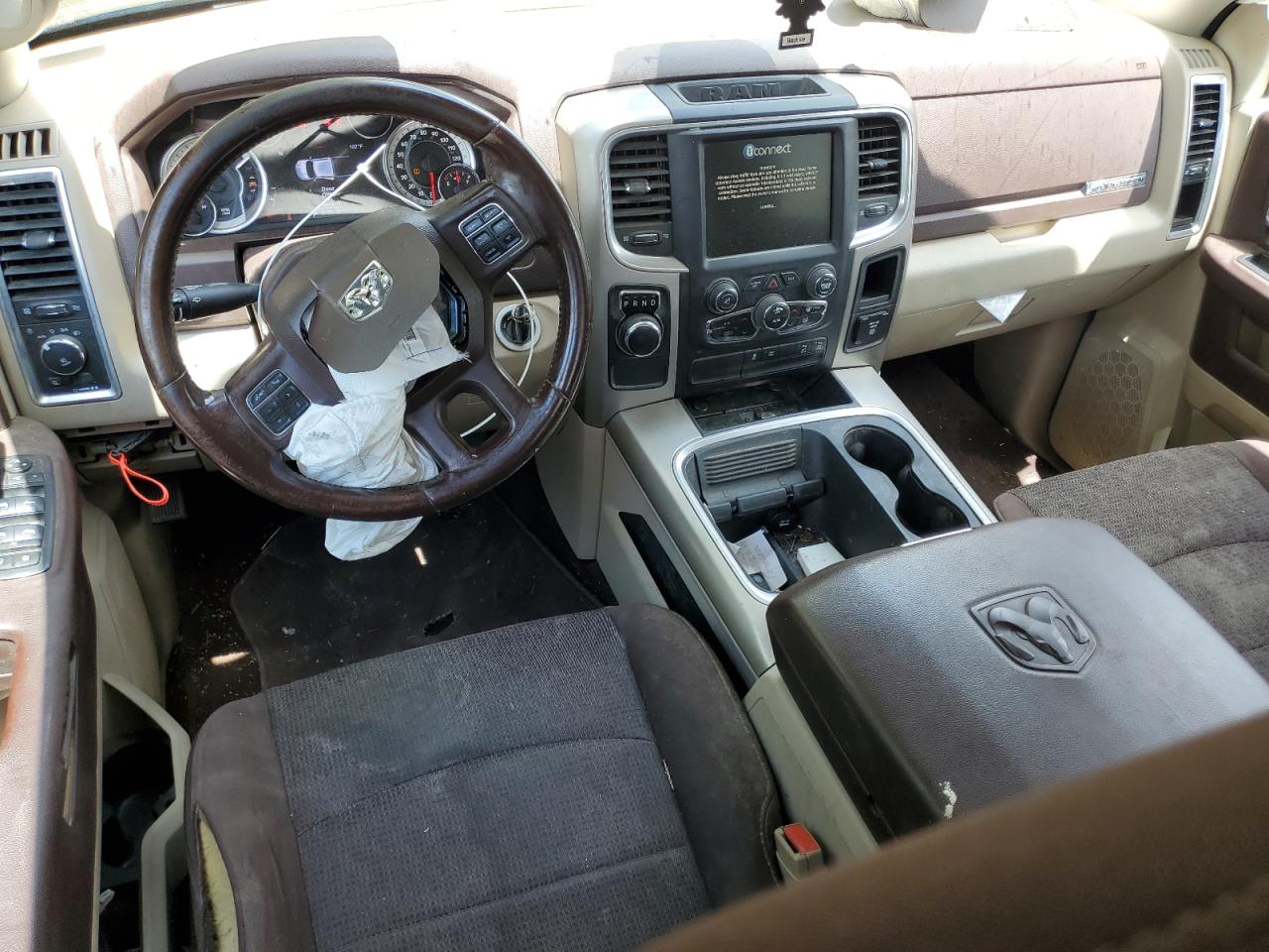 3C6RR6LT9HG640471 2017 Ram 1500 Slt