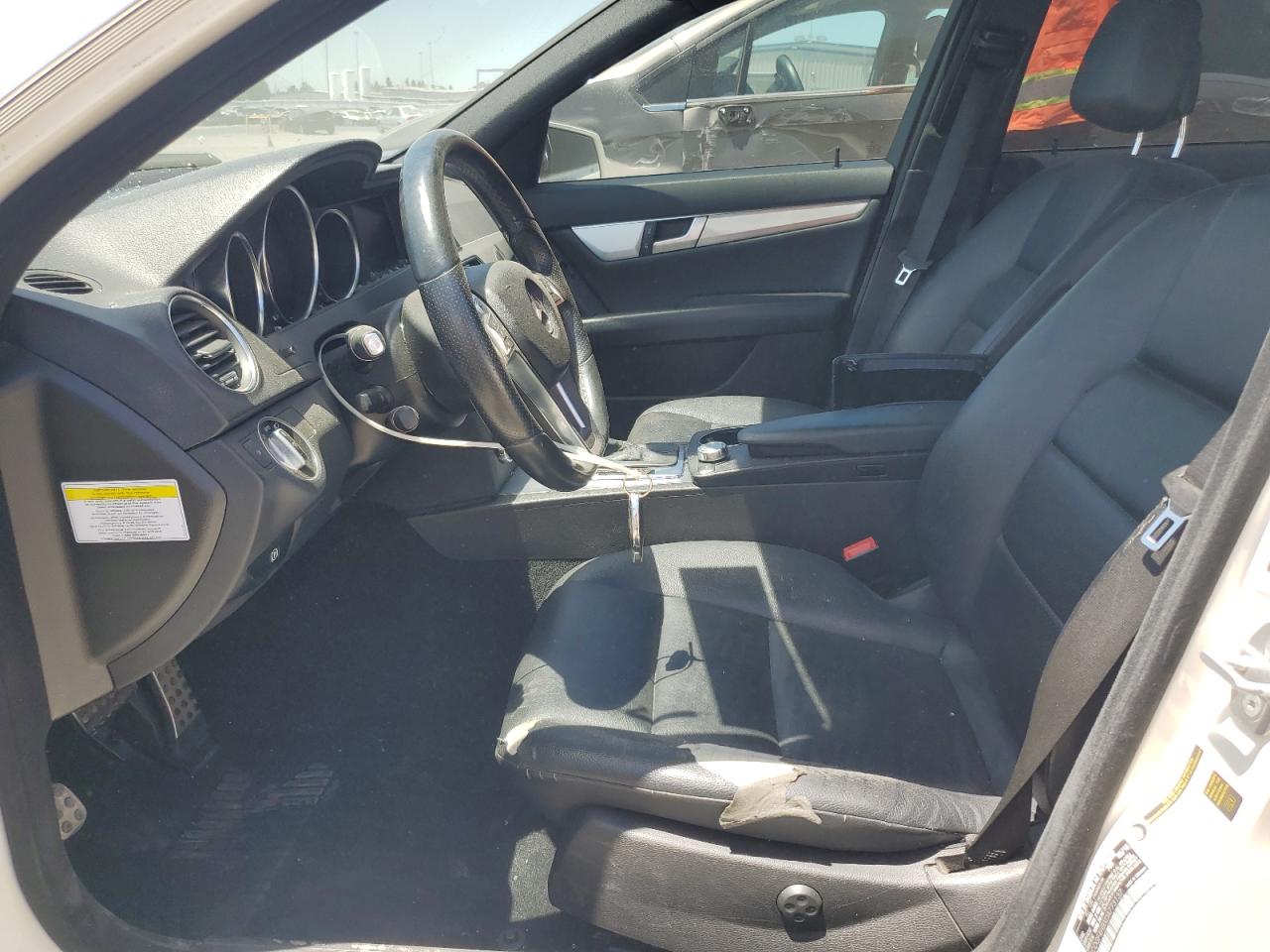 WDDGF4HBXDA773137 2013 Mercedes-Benz C 250
