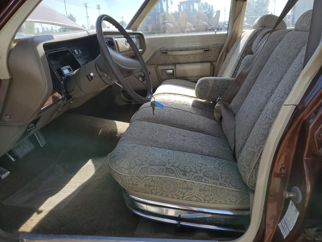 CL41N7D181350 1977 Chrysler Newport