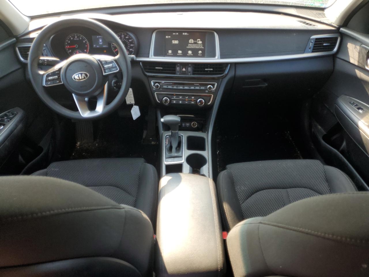 5XXGT4L39LG393261 2020 Kia Optima Lx