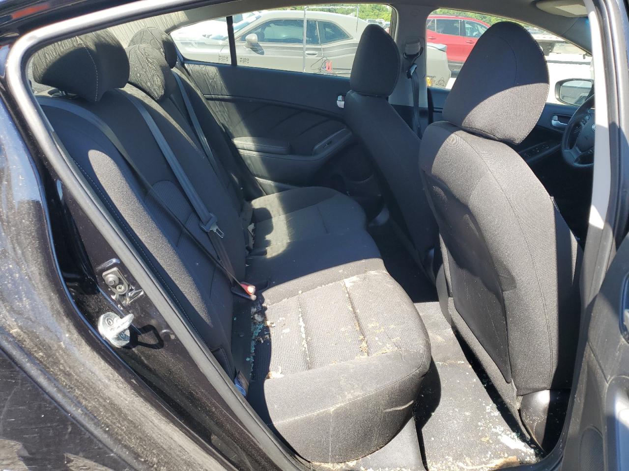 3KPFK4A70JE238396 2018 Kia Forte Lx