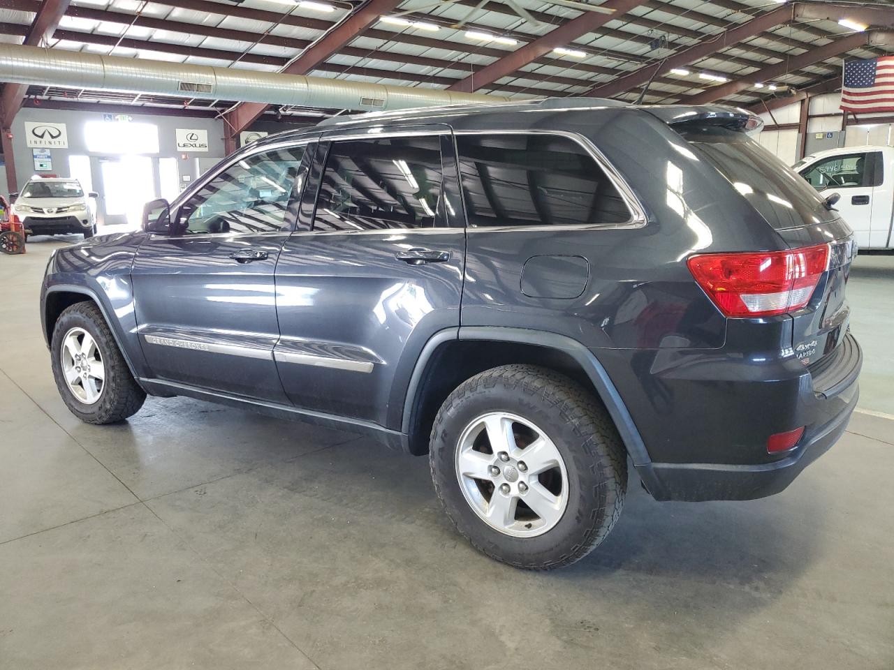 2013 Jeep Grand Cherokee Laredo vin: 1C4RJFAG0DC537507