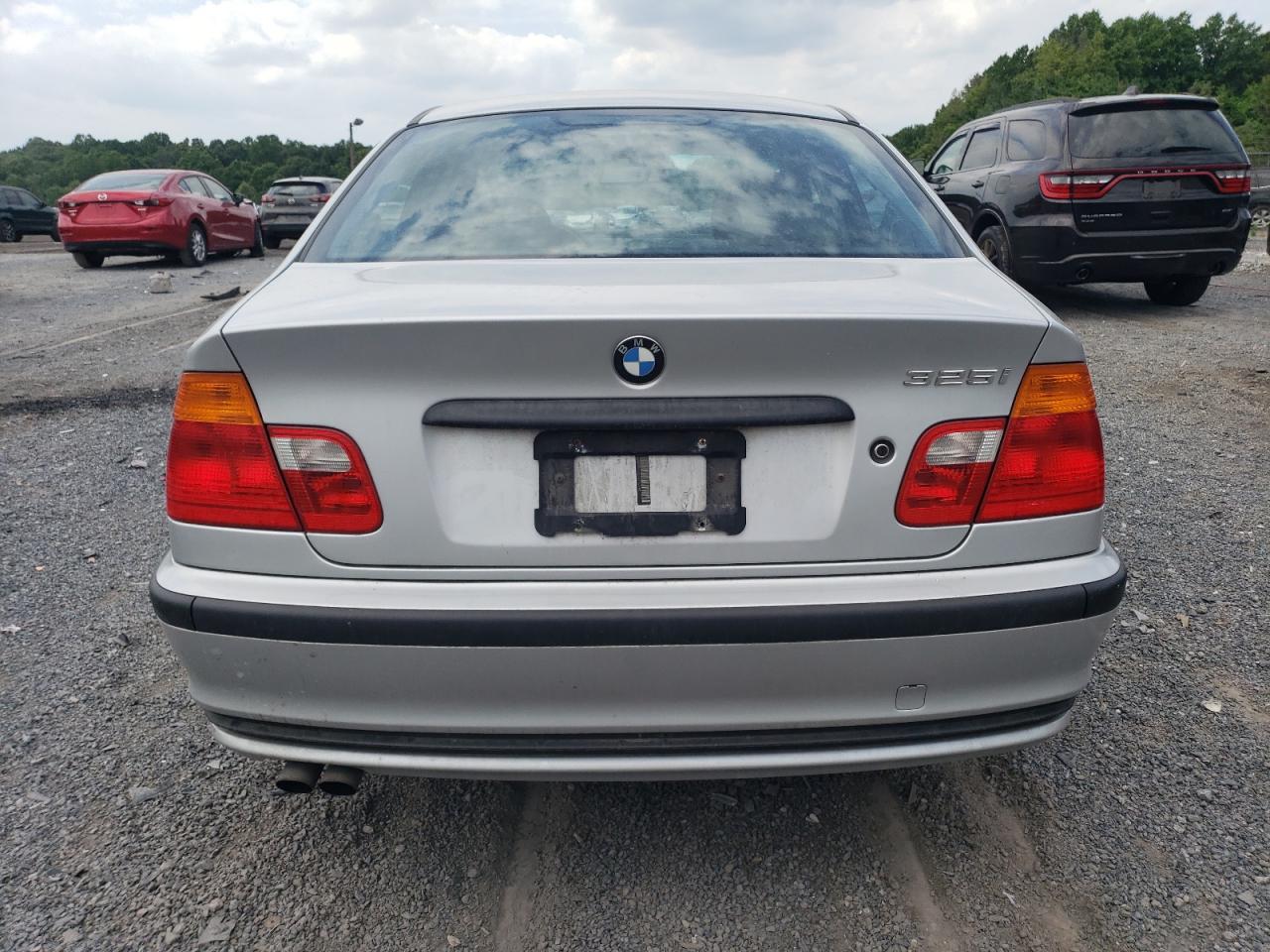 WBAAV33471FU94990 2001 BMW 325 I