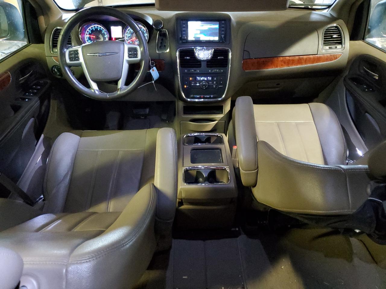 2C4RC1BG1ER143549 2014 Chrysler Town & Country Touring