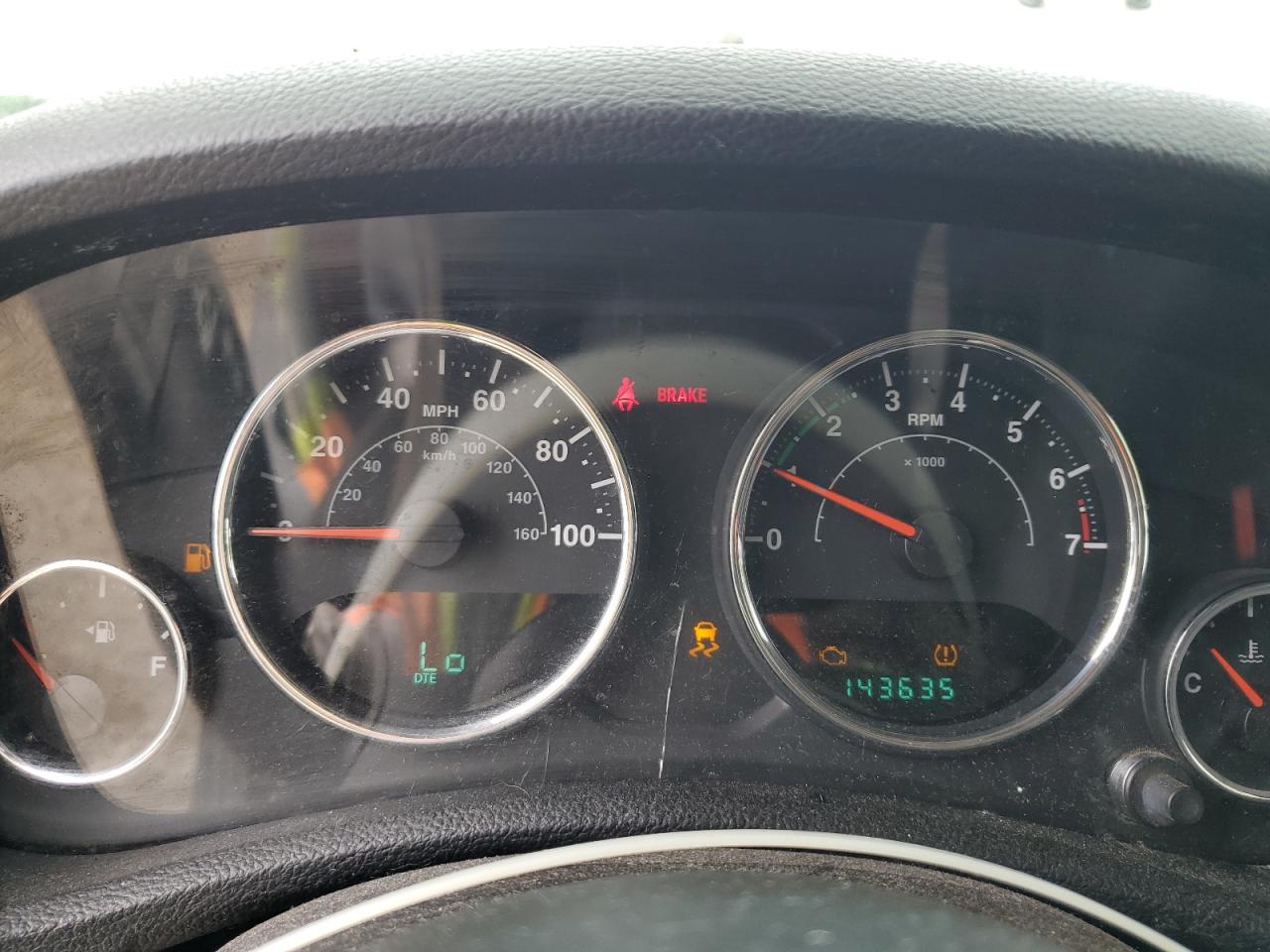 1C4BJWDG4DL592524 2013 Jeep Wrangler Unlimited Sport