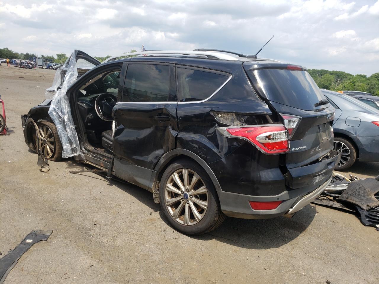 Lot #2977129195 2017 FORD ESCAPE TIT