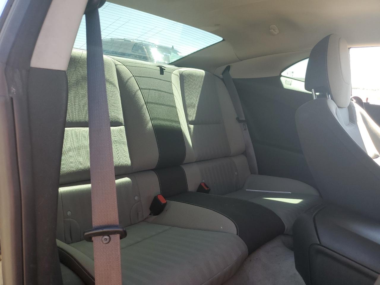 2015 Chevrolet Camaro Ls vin: 2G1FB1E31F9115937