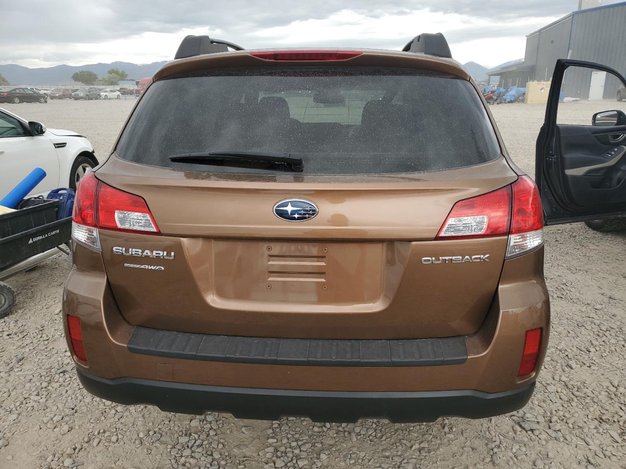 4S4BRCCC3D3263248 2013 Subaru Outback 2.5I Premium