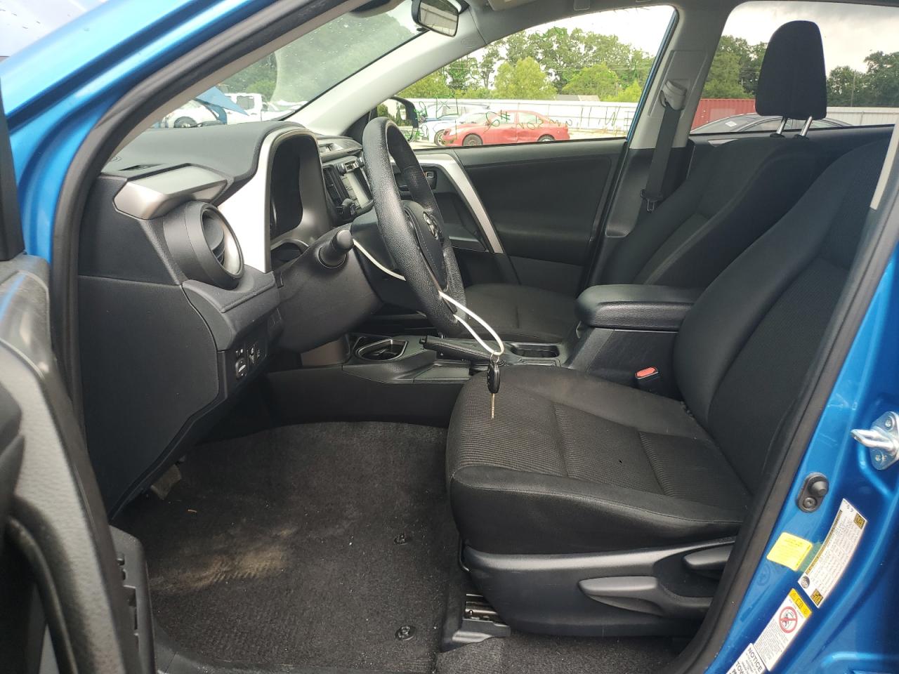 JTMZFREV2HJ719500 2017 Toyota Rav4 Le