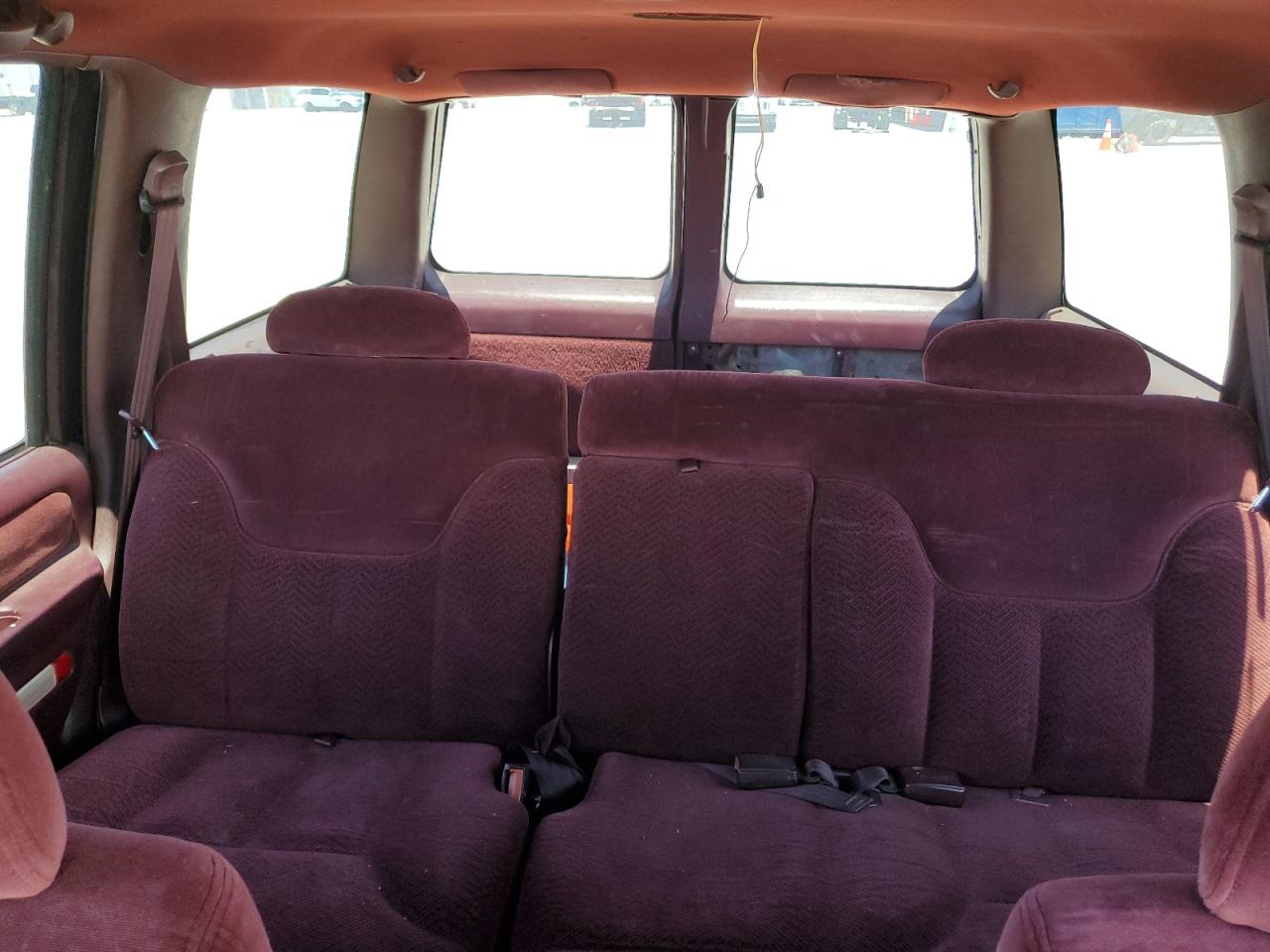 1GNEC13R1TJ316820 1996 Chevrolet Tahoe C1500