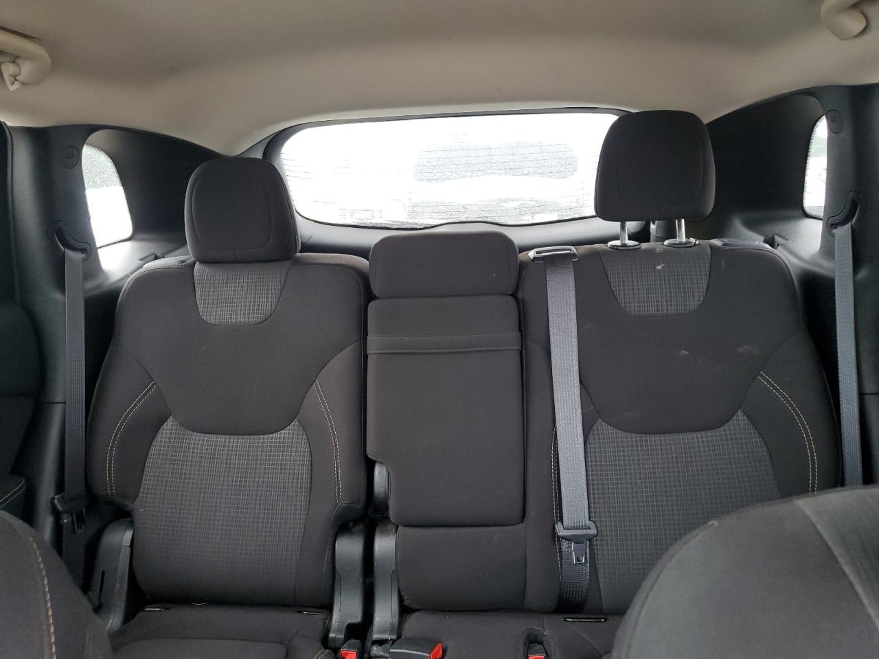 1C4PJLCSXGW352097 2016 Jeep Cherokee Latitude