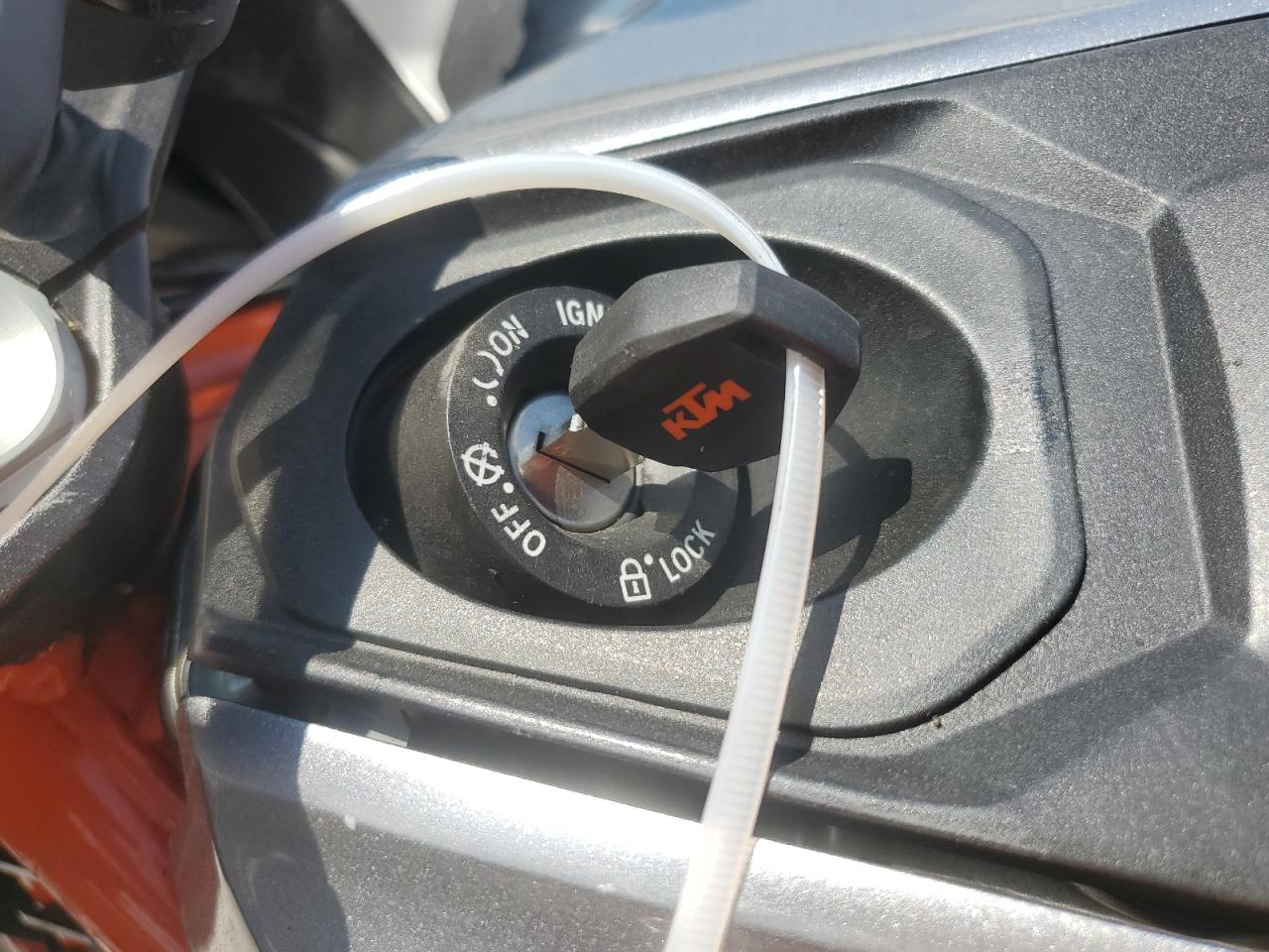 VBKV6940XGM949849 2016 Ktm 1290 Super Duke Gt