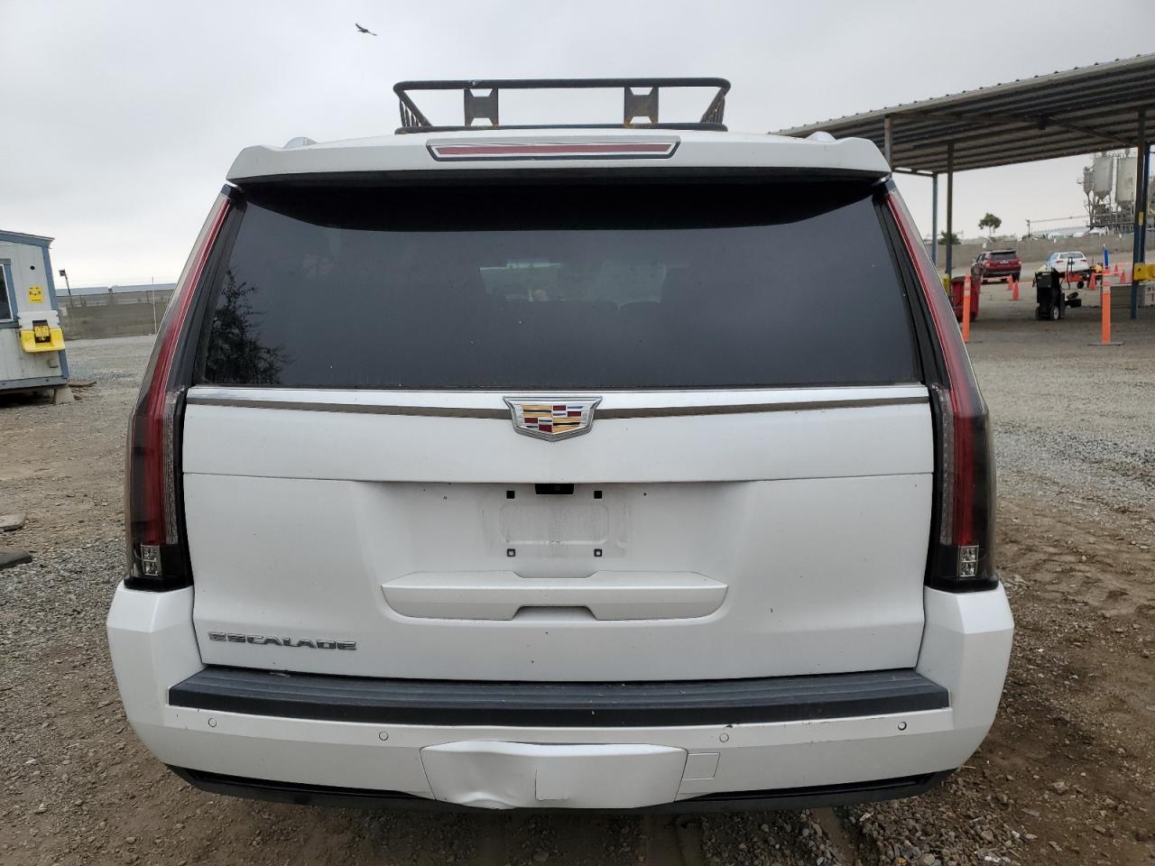 1GYS4KKJ1JR376213 2018 Cadillac Escalade Esv Platinum