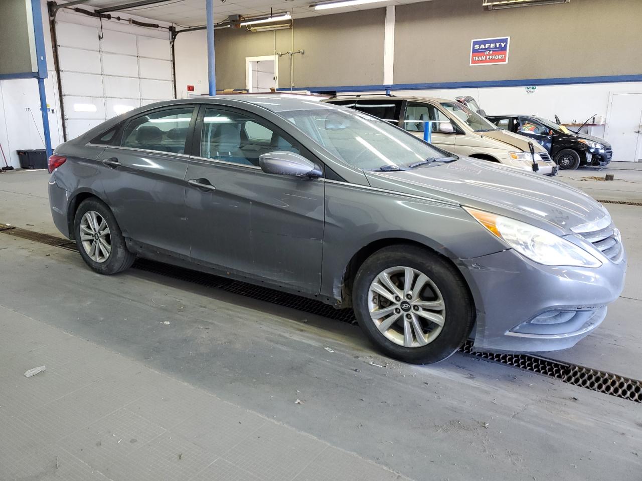 5NPEB4AC5EH908843 2014 Hyundai Sonata Gls