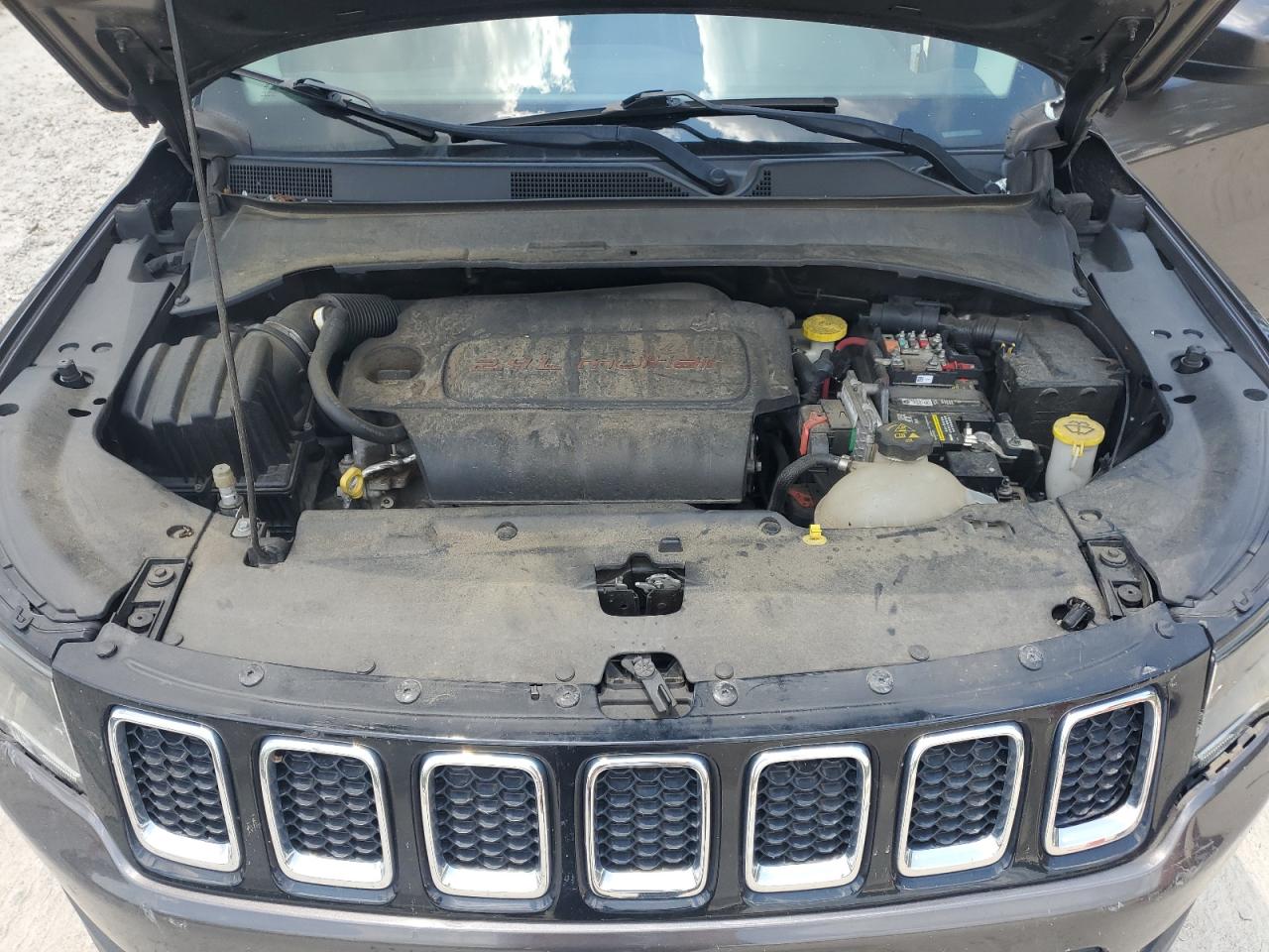 3C4NJDBB2JT153220 2018 Jeep Compass Latitude
