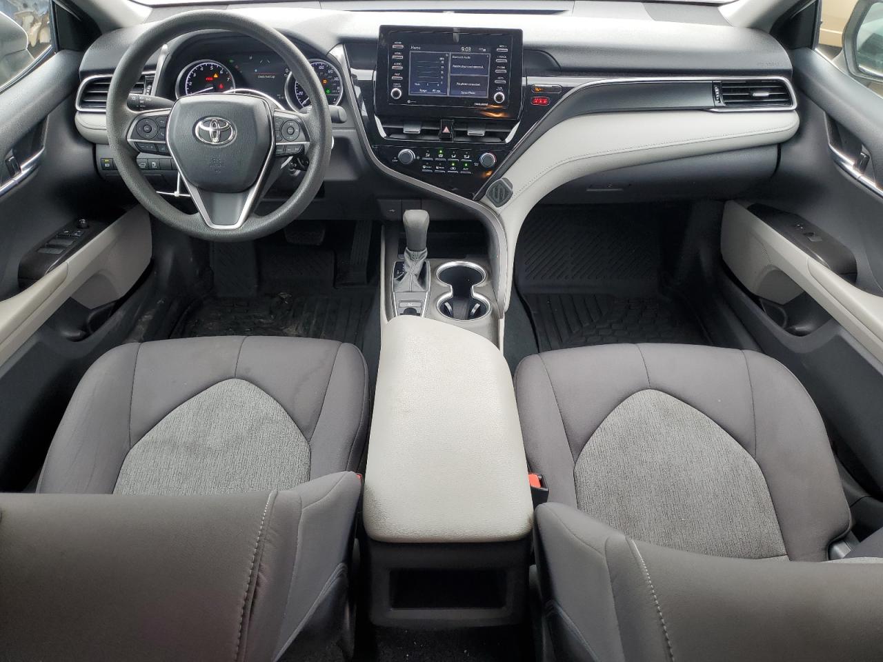 4T1C11BK0MU046596 2021 Toyota Camry Le