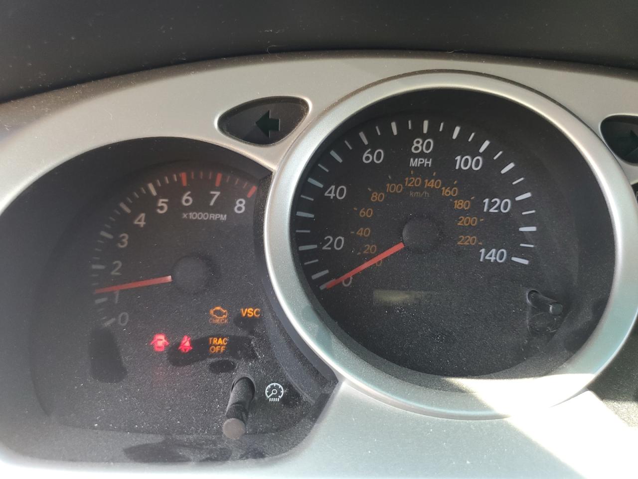 JTEDP21A940021799 2004 Toyota Highlander Base