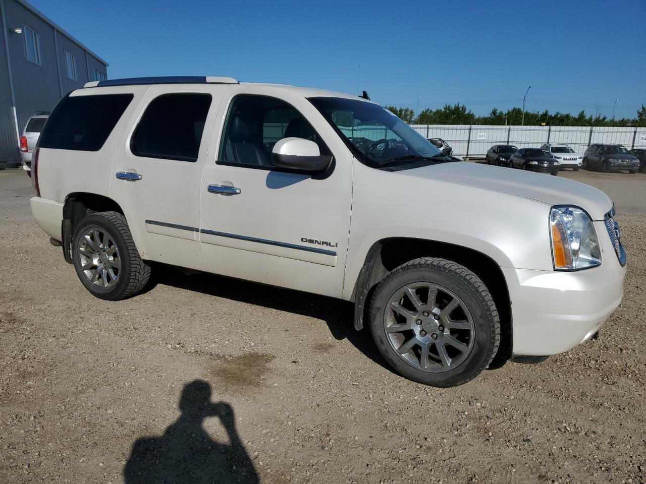 2012 GMC Yukon Denali vin: 1GKS2EEF2CR136017