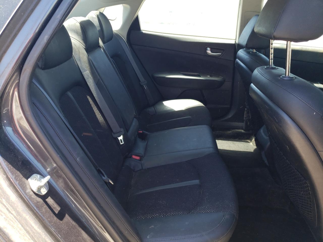 5XXGT4L34KG307613 2019 Kia Optima Lx