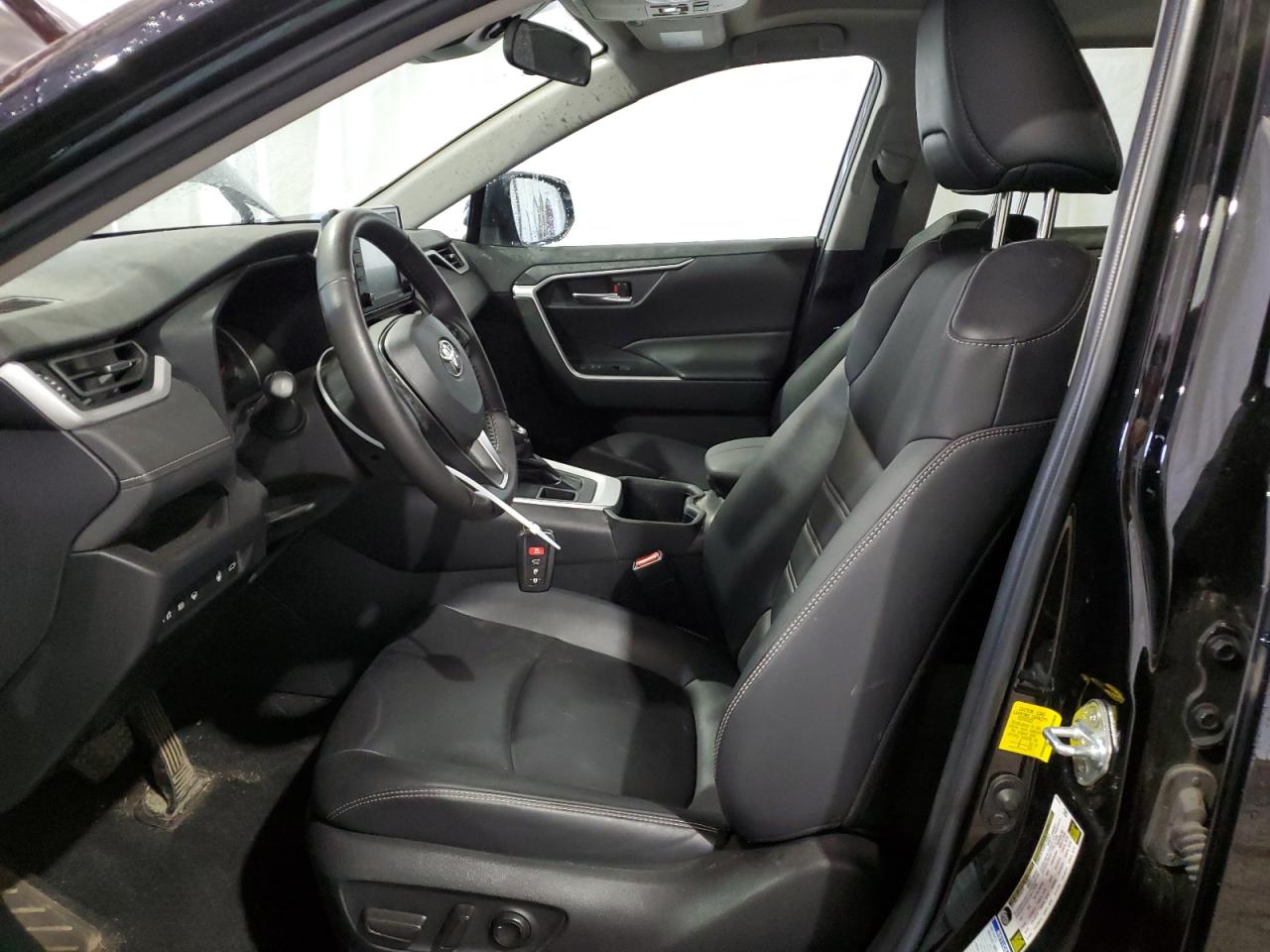 2T3A1RFV0NW287285 2022 Toyota Rav4 Xle Premium