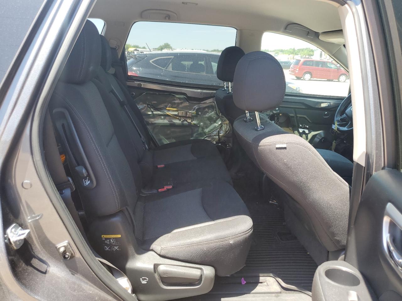 5N1DR2MM8HC640477 2017 Nissan Pathfinder S