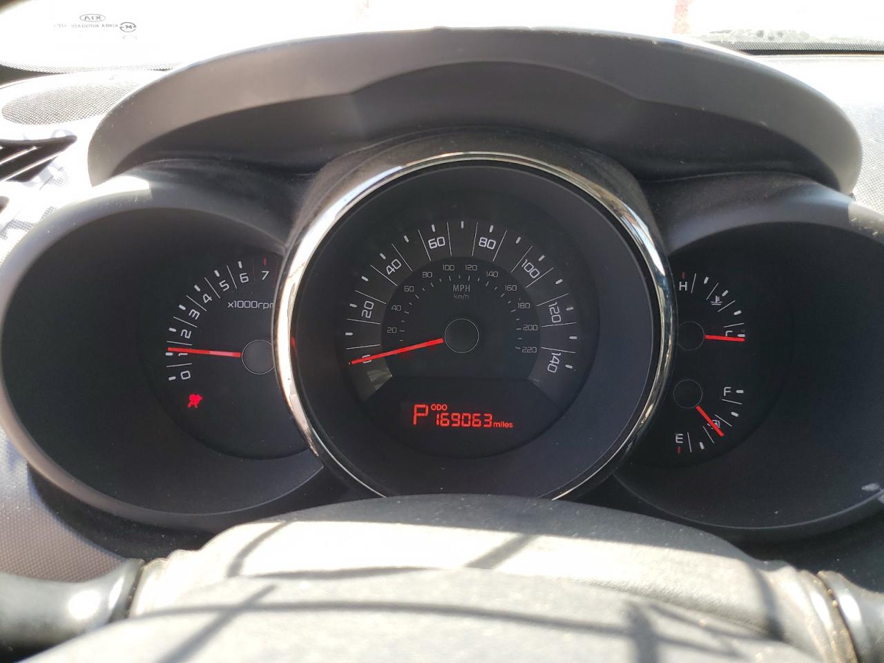 KNDJT2A21B7277970 2011 Kia Soul +