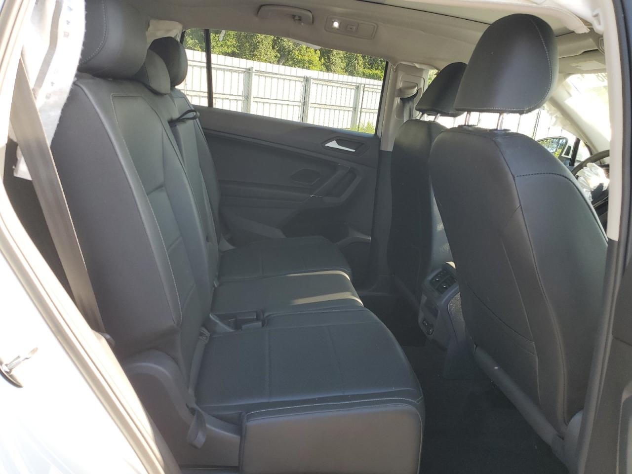 3VV3B7AX4LM140714 2020 Volkswagen Tiguan Se