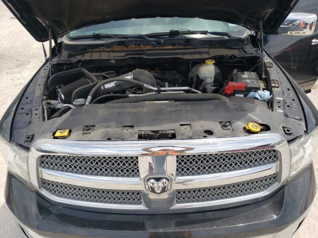 1C6RR6LTXHS825797 2017 Ram 1500 Slt