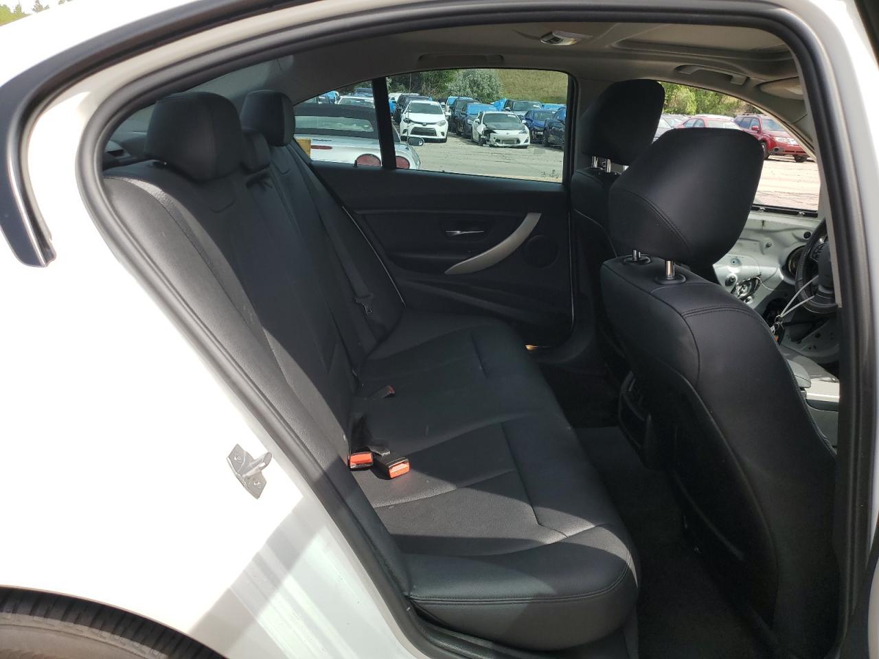 WBA3B1G55ENS80620 2014 BMW 320 I