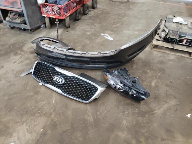 2018 KIA SORENTO LX - 5XYPG4A31JG347391
