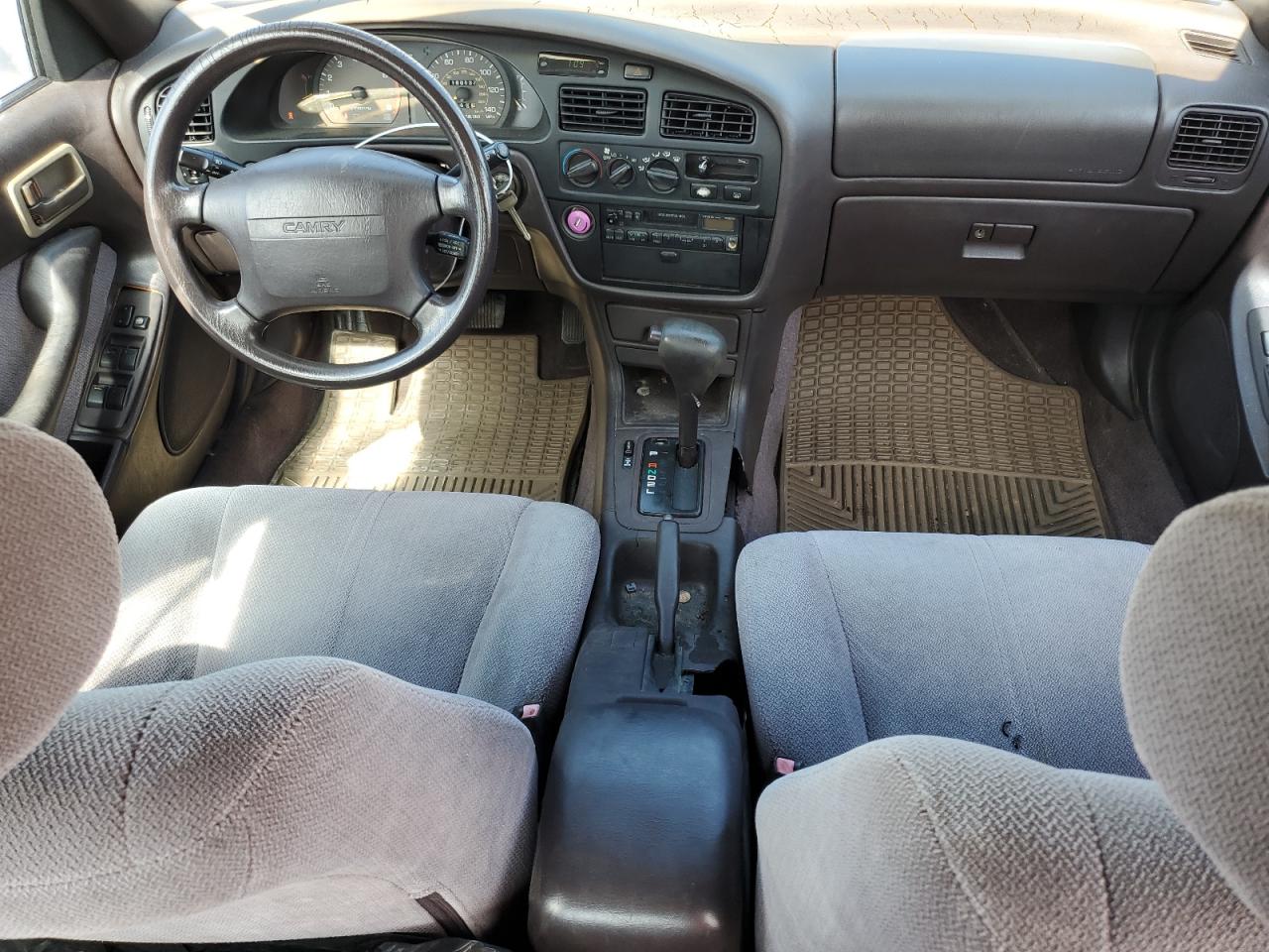 4T1SK12E4SU560550 1995 Toyota Camry Le