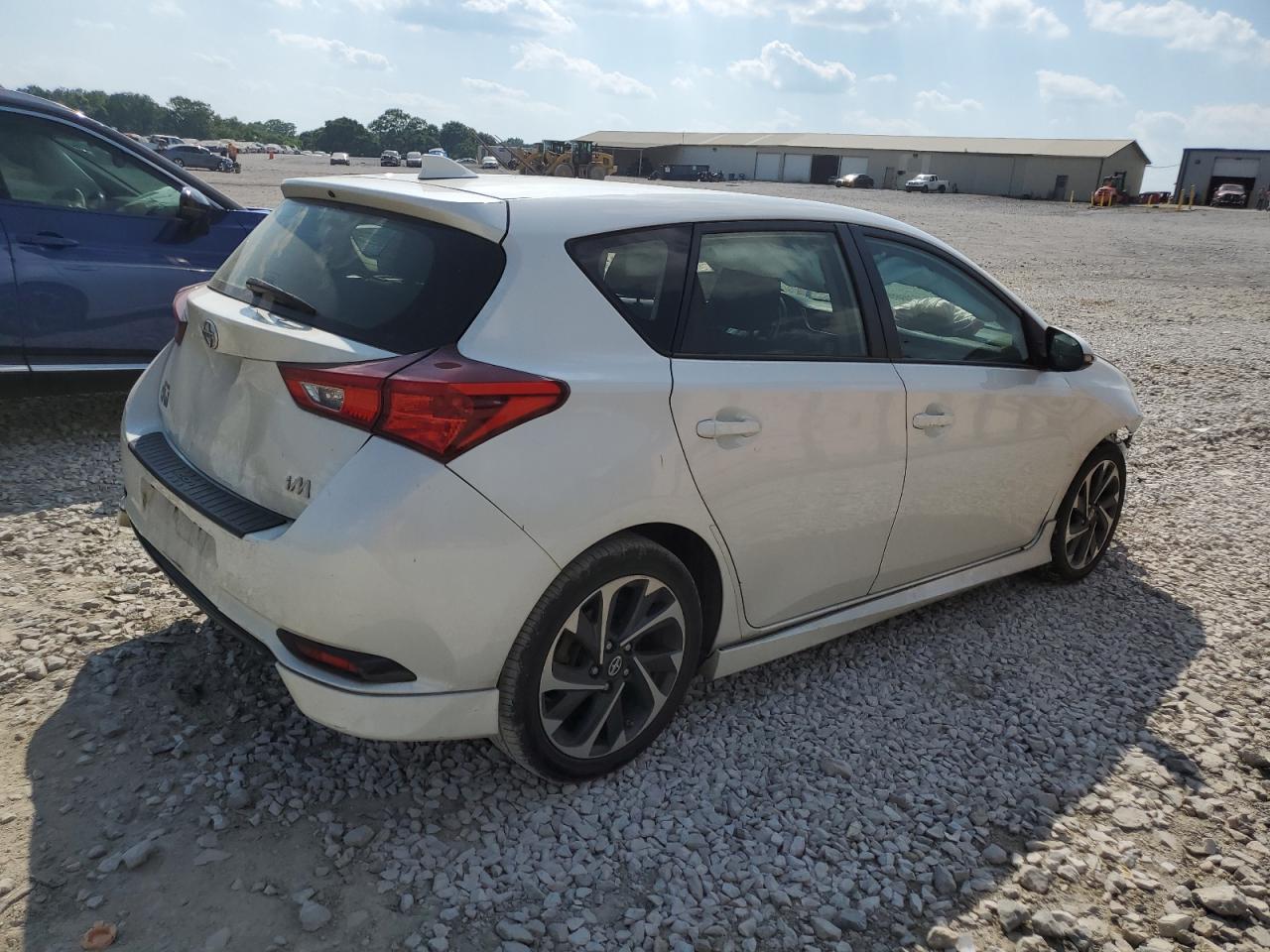 2016 Toyota Scion Im vin: JTNKARJE4GJ509688