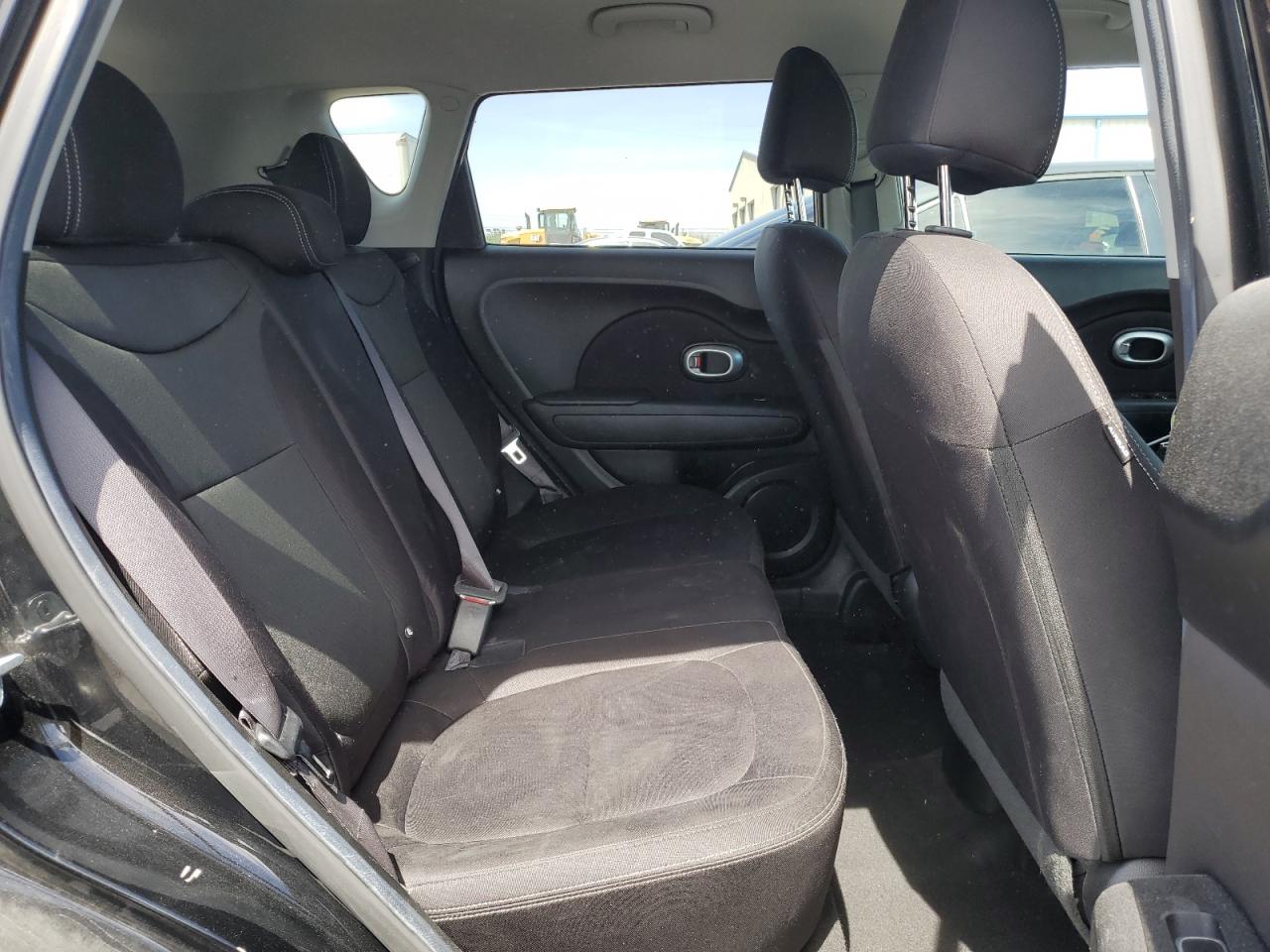 KNDJN2A29H7411577 2017 Kia Soul