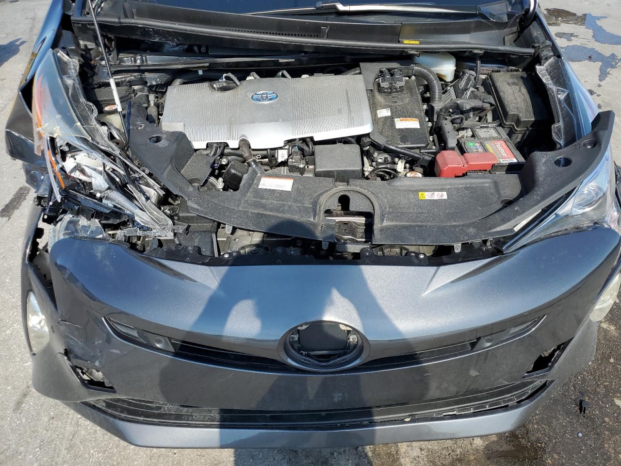 2018 Toyota Prius vin: JTDKARFU1J3548299