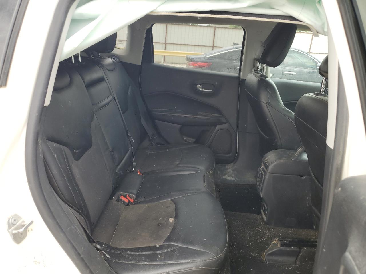 3C4NJDBB5JT454645 2018 Jeep Compass Latitude