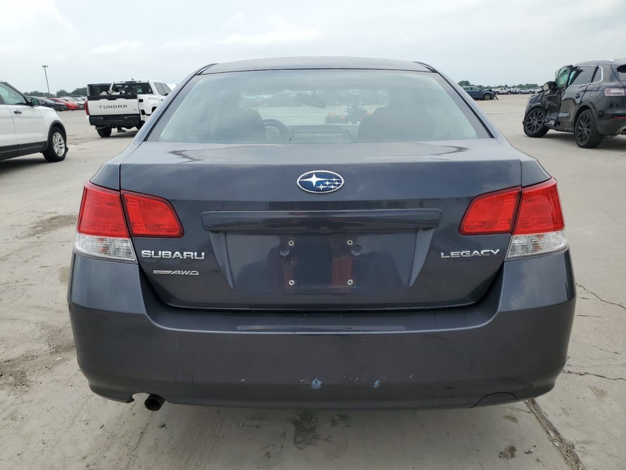 4S3BMCA61B3220198 2011 Subaru Legacy 2.5I