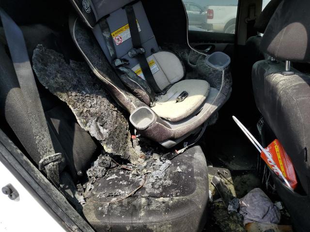 2015 NISSAN ROGUE S - KNMAT2MV0FP590777